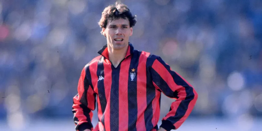 Οι Van Basten και ο Haller κατάφεραν και οι δύο να πετύχουν τέσσερα γκολ στο ντεμπούτο τους στο Τσάμπιονς Λιγκ