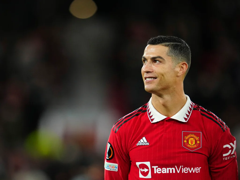 Ο Cristiano Ronaldo με τη φανέλα της Μάντσεστερ Γιουνάιτεντ
