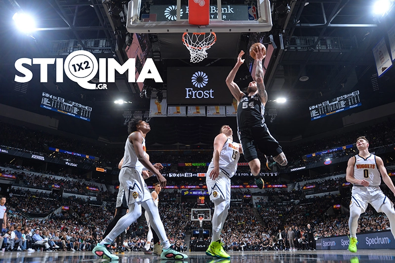 Στιγμιότυπο από αγώνα μπάσκετ του NBA των San Antonio Spurs και Denver Nuggets.